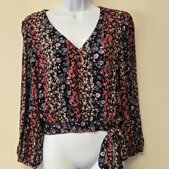 American Eagle Faux Wrap Balloon Sleeve Floral V-Neck Top S - Picture 1 of 8